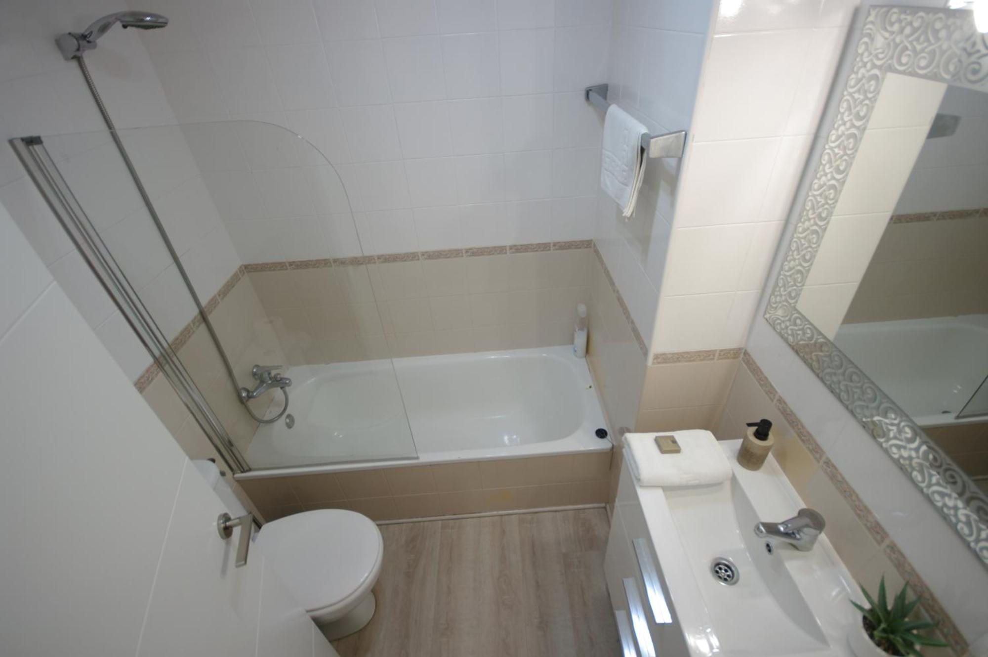 Livingtarifa Apartamento Agaporni エクステリア 写真